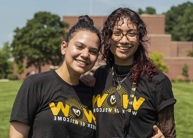 2 Students Pose for a photo during the Week of Welcome