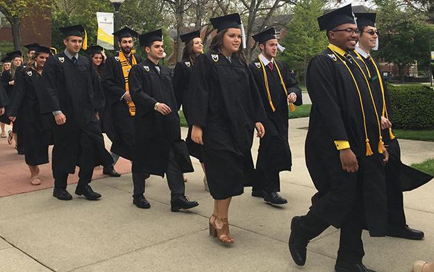 2016 undergraduate candidates approach the PERC
